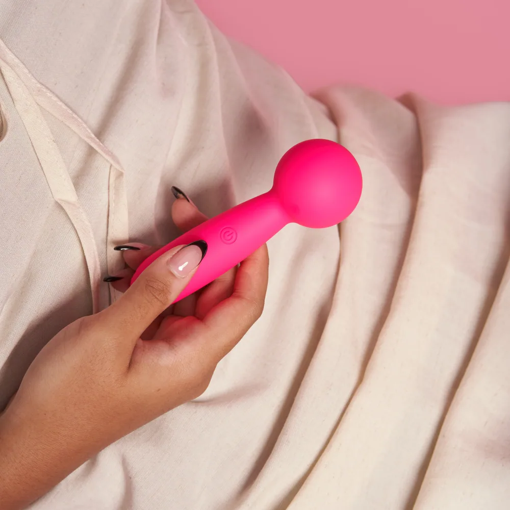 Lolly mini wand with travel pouch